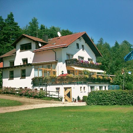 Landhotel Waldesruh フュルト・イム・ヴァルト エクステリア 写真