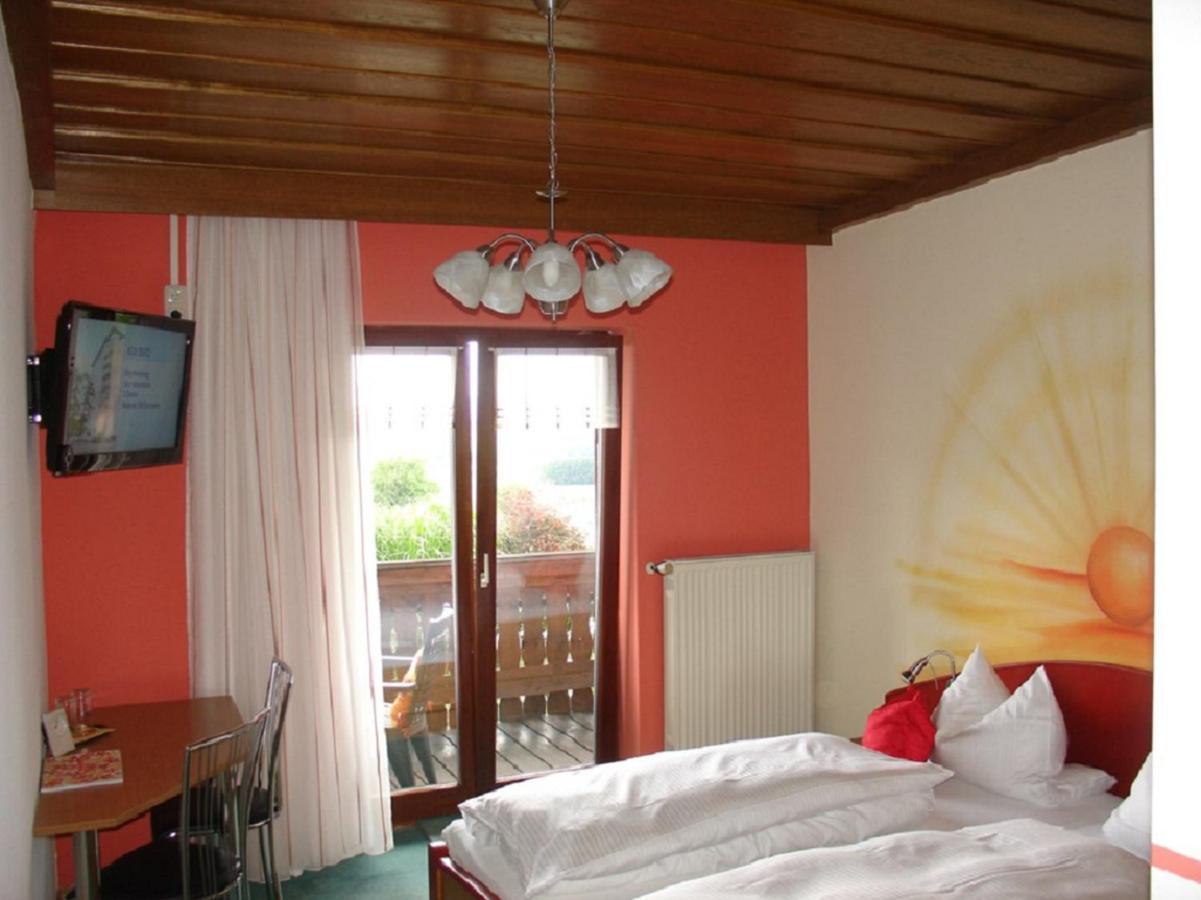Landhotel Waldesruh フュルト・イム・ヴァルト エクステリア 写真