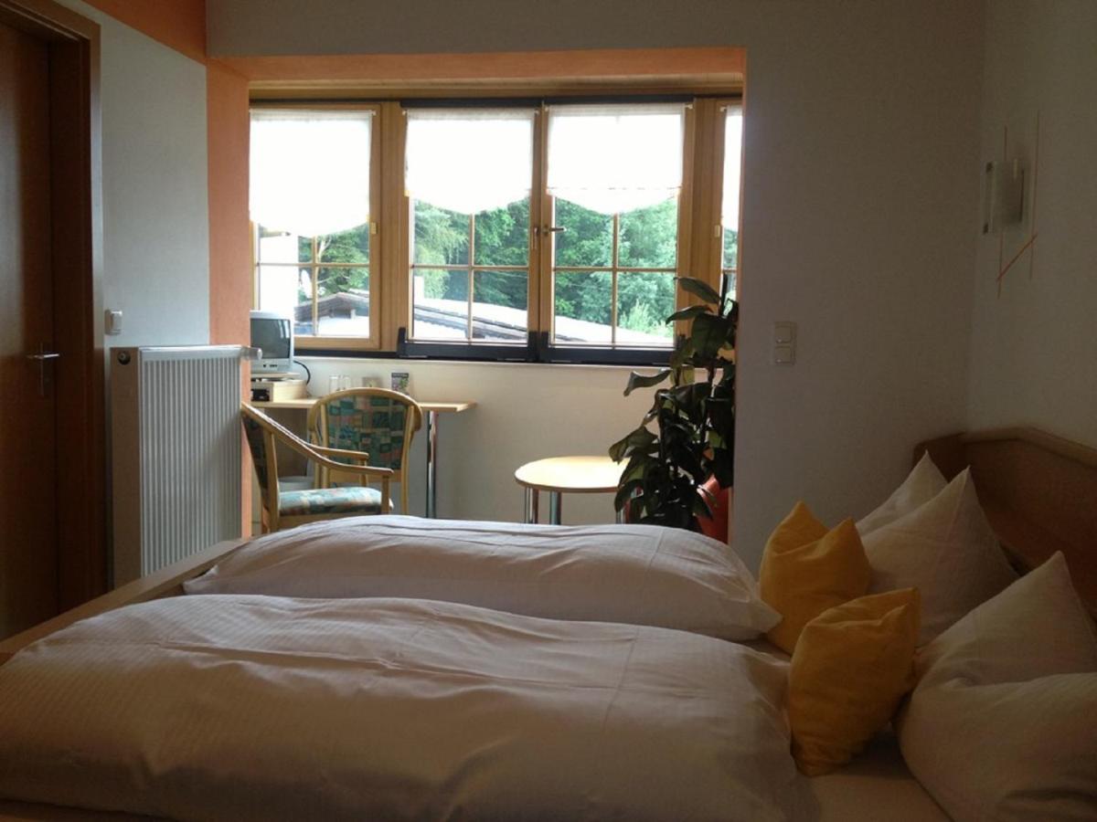 Landhotel Waldesruh フュルト・イム・ヴァルト エクステリア 写真