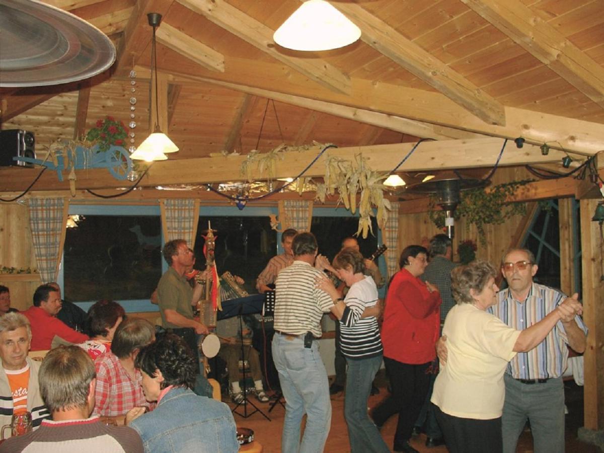 Landhotel Waldesruh フュルト・イム・ヴァルト エクステリア 写真