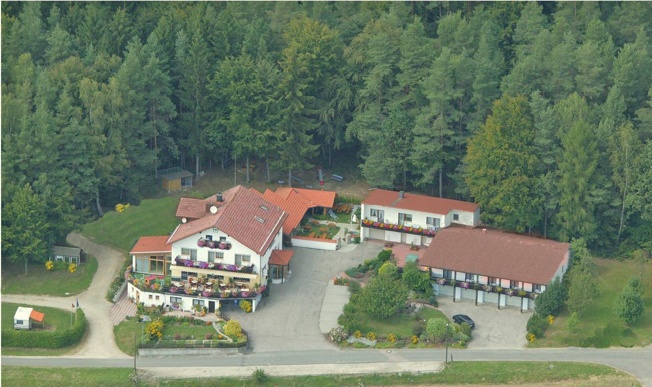 Landhotel Waldesruh フュルト・イム・ヴァルト エクステリア 写真